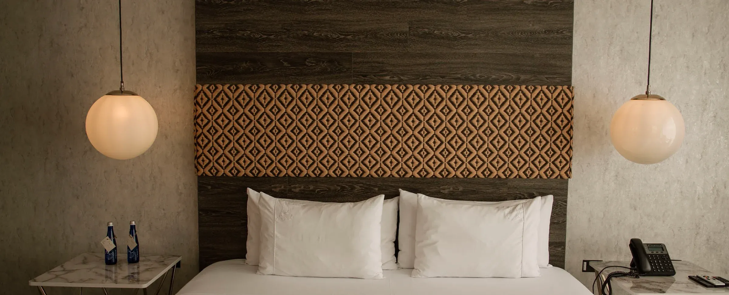 v-grand-balcony-gallery