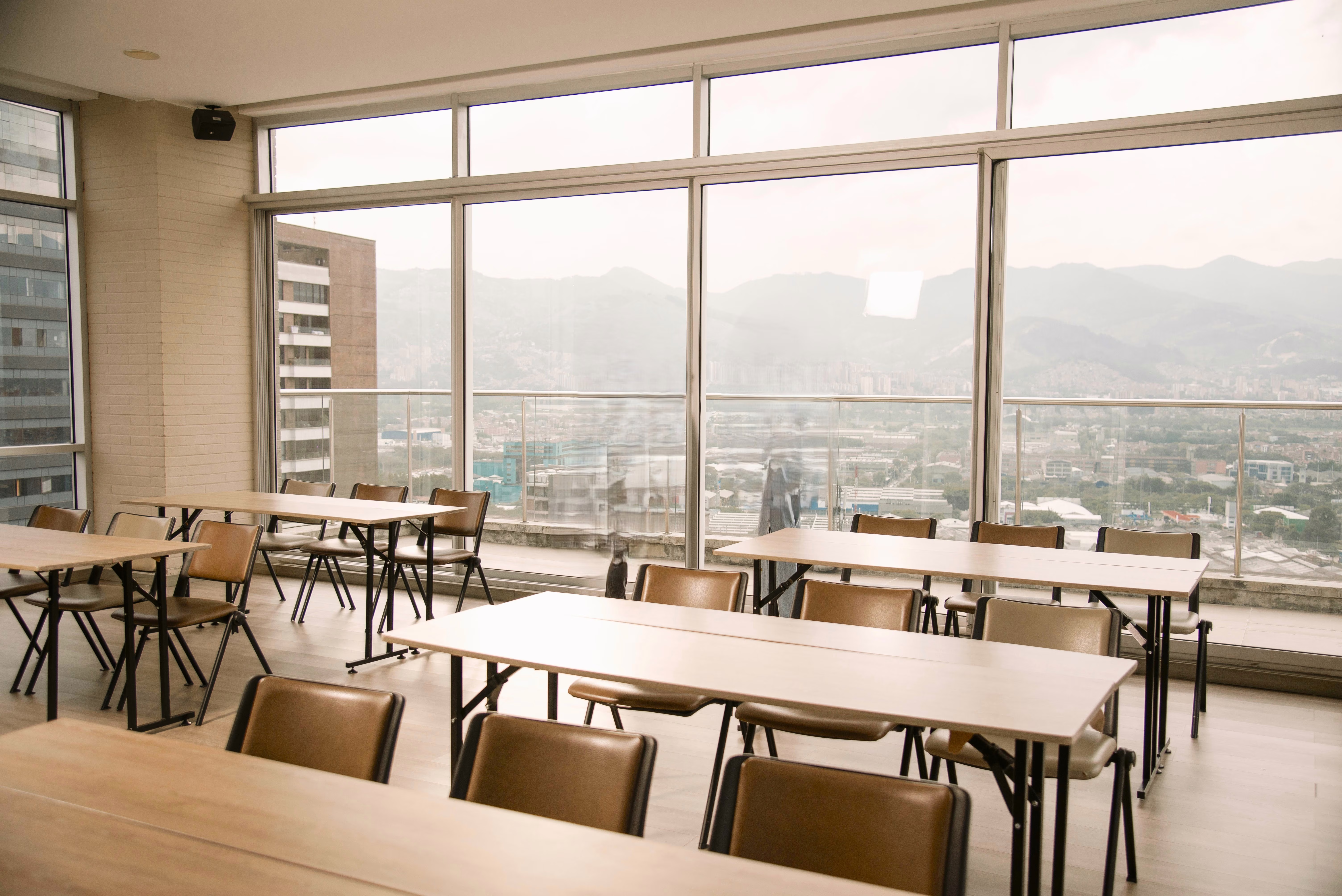 V Grand Hotel Medellín - Purpose 14