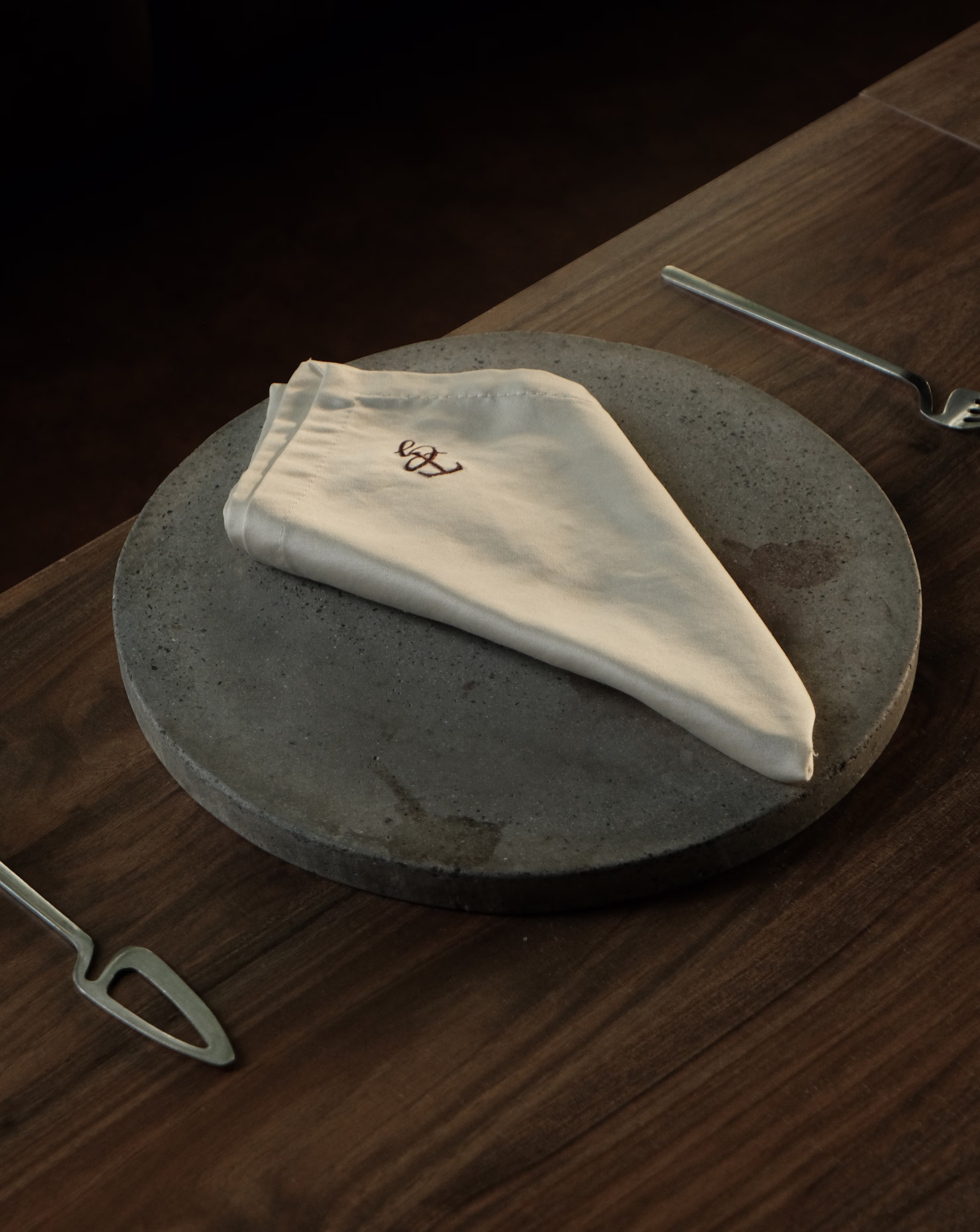 Tres Generaciones Section Two 2